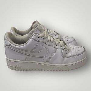 Women’s Nike Air Force 1 size 8.5